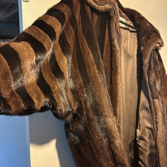 Mink coat - Picture 5 of 5